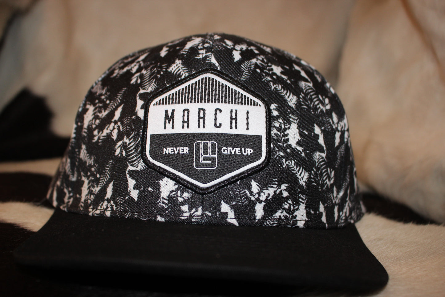 Marchi Never Give Up Tropic